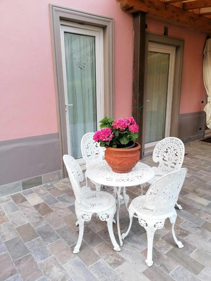 B&B La Rosa Nel Verde Lucca Kültér fotó